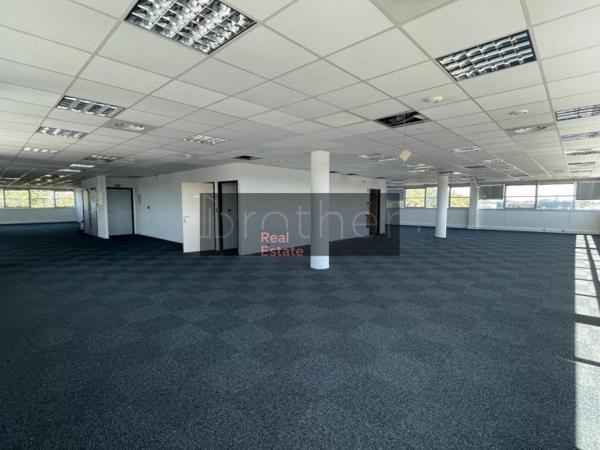 Bureau de 2950 m² à louer à Bordeaux Ouest-Merignac