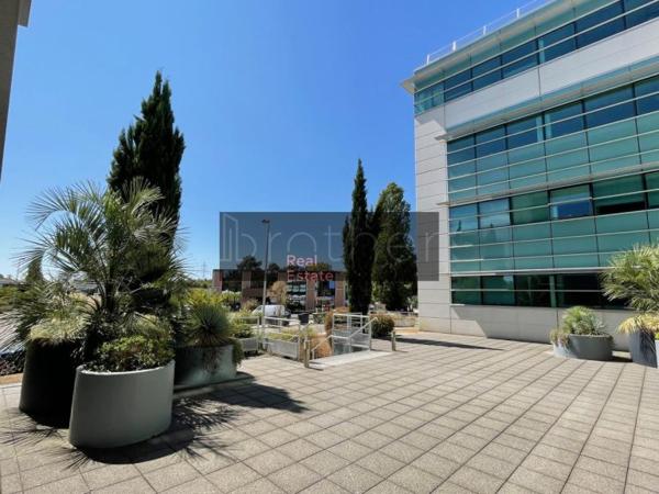 Bureau de 2950 m² à louer à Bordeaux Ouest-Merignac