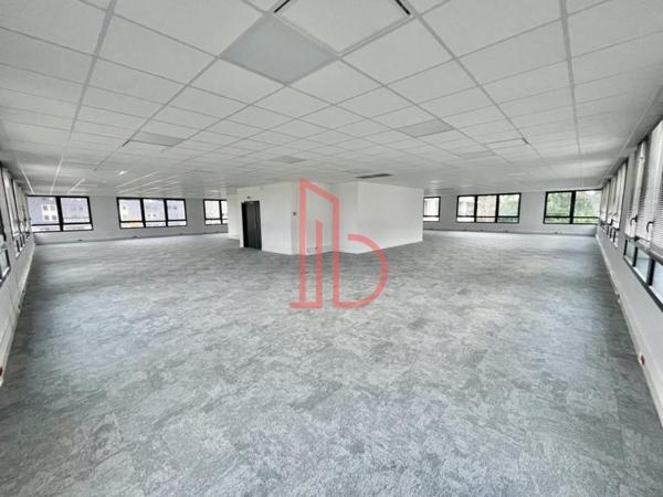 Bureau de 646 m² à louer à Bordeaux Ouest-Merignac