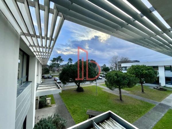 Bureau de 646 m² à louer à Bordeaux Ouest-Merignac