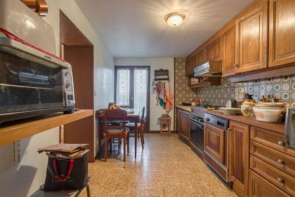 Ferme mitoyenne a renover