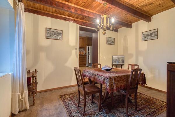 Ferme mitoyenne a renover