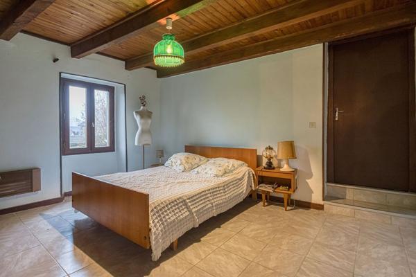 Ferme mitoyenne a renover