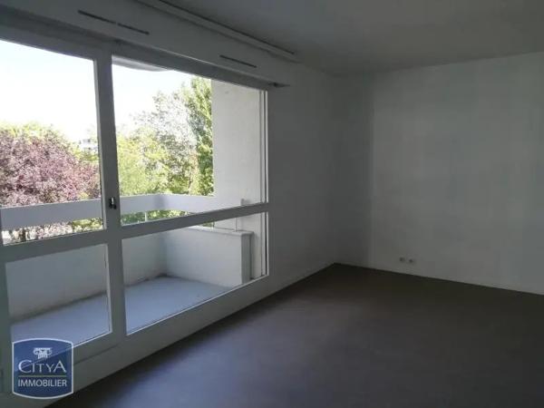 Appartement à louer 3 pièces 72.65m² Orléans (45000)