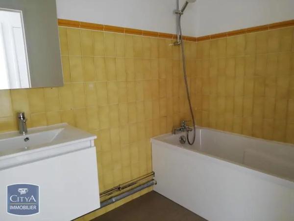 Appartement à louer 3 pièces 72.65m² Orléans (45000)