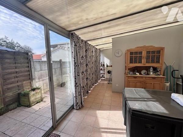 Centre de Saint Philbert De Grand Lieu, maison à rénover avec Jardin