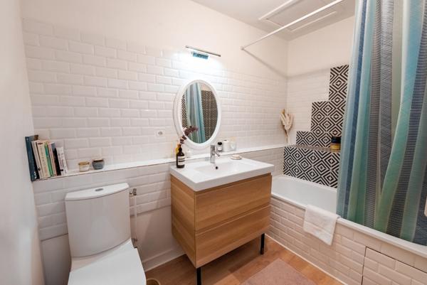 À VENDRE - BORDEAUX SAINT-MICHEL - appartement T2 triplex de 40m²