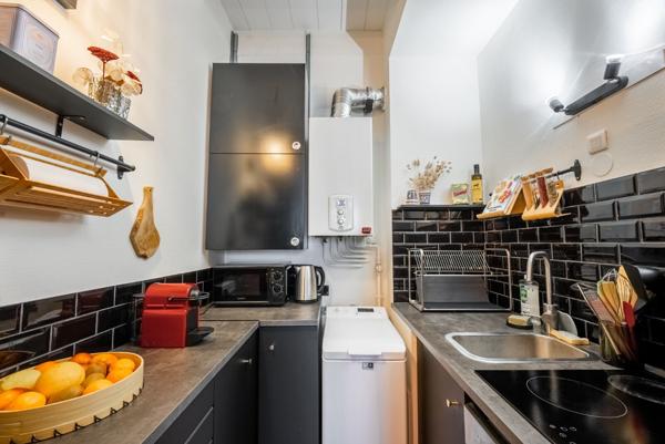 À VENDRE - BORDEAUX SAINT-MICHEL - appartement T2 triplex de 40m²