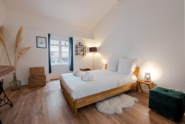 À VENDRE - BORDEAUX SAINT-MICHEL - appartement T2 triplex de 40m²