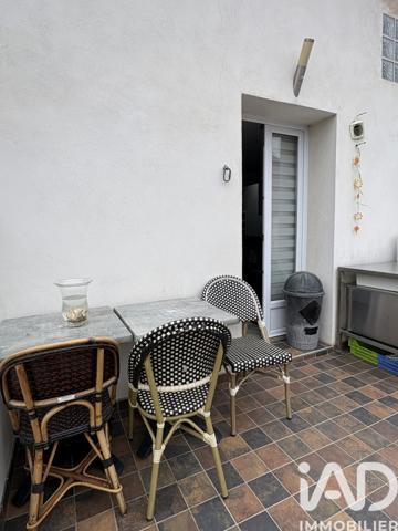 Immeuble à vendre 250 m² Juilly