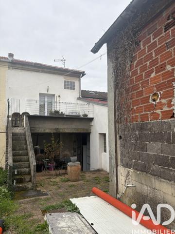 Immeuble à vendre 250 m² Juilly