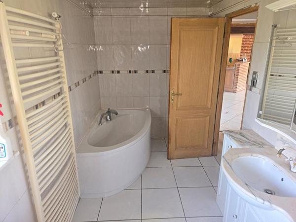Maison Mondrepuis 4 pièce(s) 106 m2