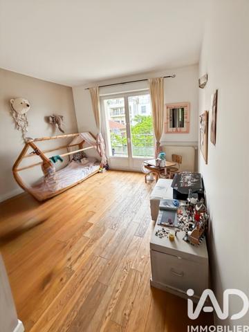 Maison à vendre 5 pièces 168 m² Suresnes