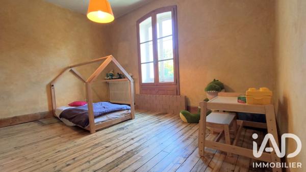 Maison à vendre 10 pièces 249 m² La Bridoire