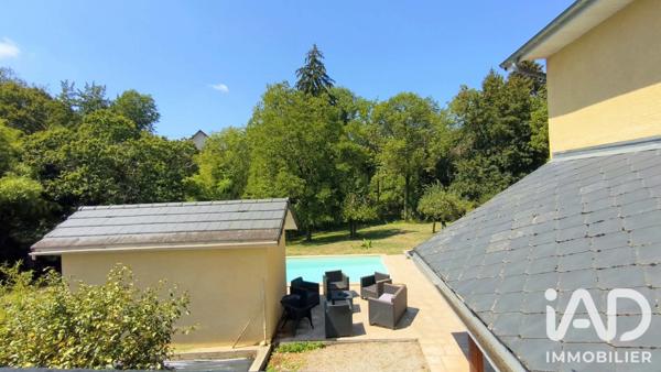 Maison à vendre 10 pièces 249 m² La Bridoire