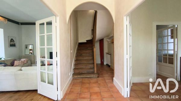 Maison à vendre 10 pièces 249 m² La Bridoire