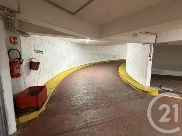 Parking à vendre  9,30 m 2   MONTROUGE  - 92