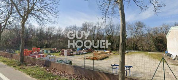 Terrain à louer 1137m²