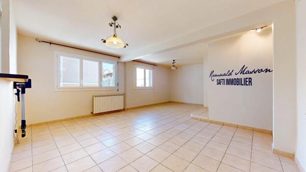 200M des plages, ancien T3 grand T2