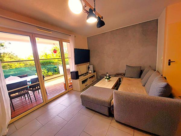 Lahonce - Appartement avec jardin