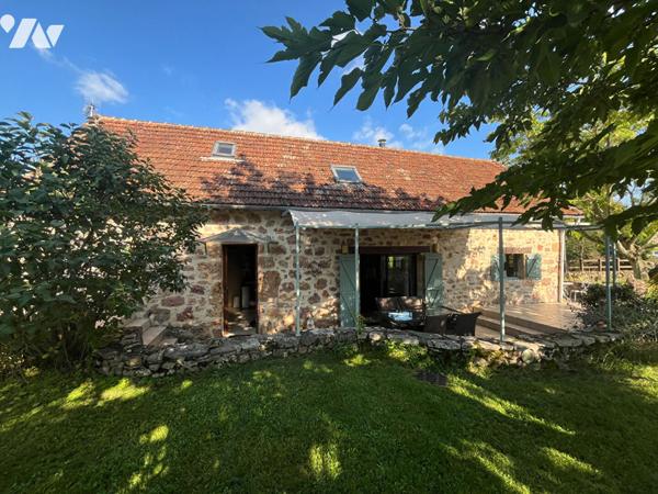 Charmante maison en pierre avec piscine