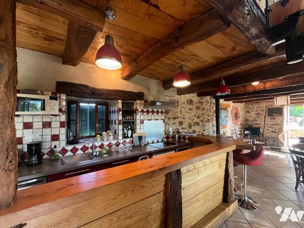 Charmante maison en pierre avec piscine