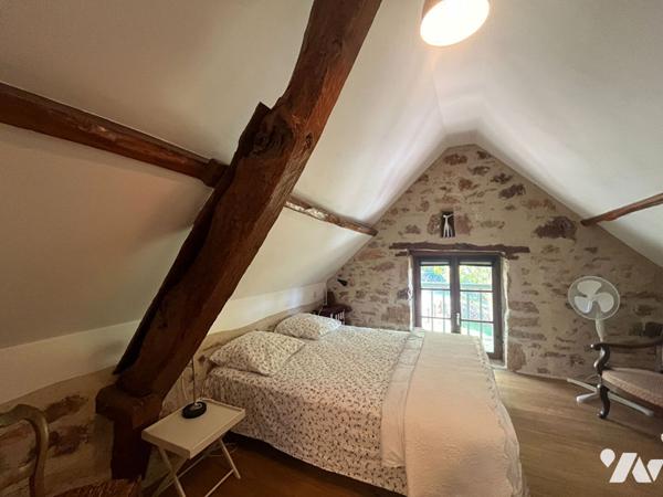 Charmante maison en pierre avec piscine