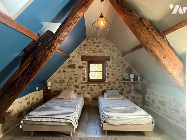 Charmante maison en pierre avec piscine