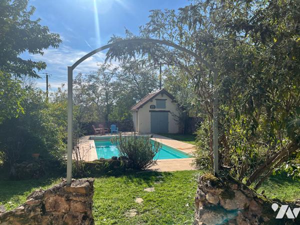 Charmante maison en pierre avec piscine