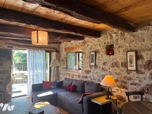 Charmante maison en pierre avec piscine