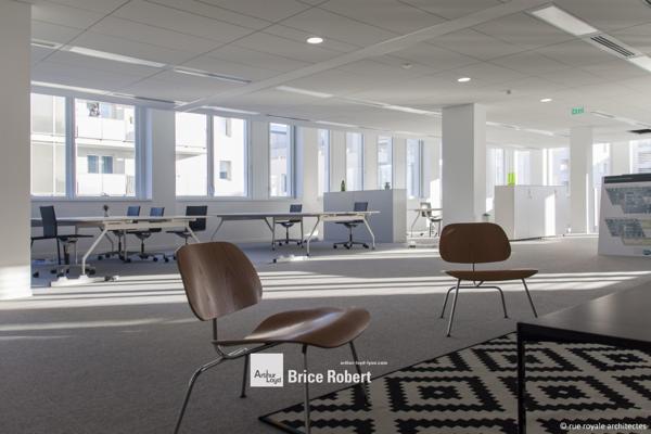 Bureaux à louer neufs avec jardin privatif à Vaulx-en-Velin Carré de Soie