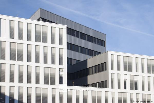 Bureaux à louer neufs avec jardin privatif à Vaulx-en-Velin Carré de Soie