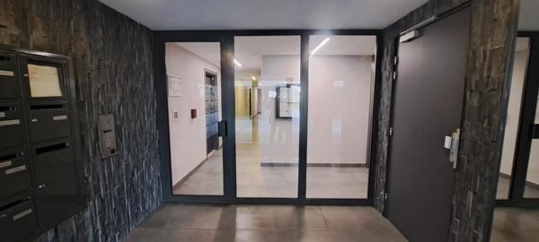 Parking + appartement