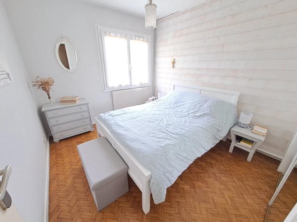 Maison à vendre 6 pièces SAINT LOUBES (33)