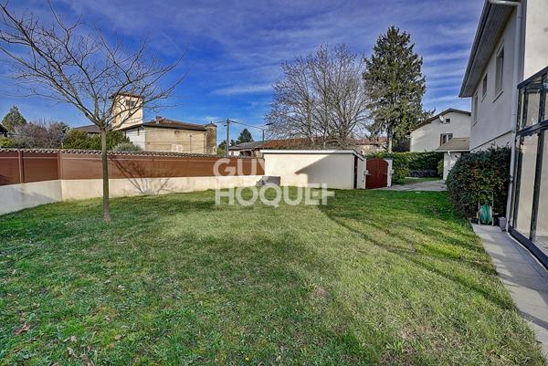 MAISON FAMILIALE DE CHARME AVEC PISCINE CHAUFFEE - ENVIRONNEMENT PRIVILEGIE A CAILLOUX-SUR-FONTAINES