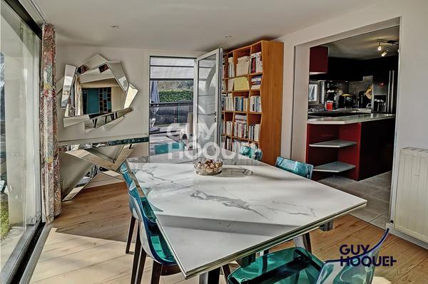 MAISON FAMILIALE DE CHARME AVEC PISCINE CHAUFFEE - ENVIRONNEMENT PRIVILEGIE A CAILLOUX-SUR-FONTAINES