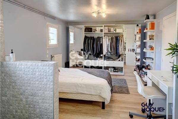 MAISON FAMILIALE DE CHARME AVEC PISCINE CHAUFFEE - ENVIRONNEMENT PRIVILEGIE A CAILLOUX-SUR-FONTAINES