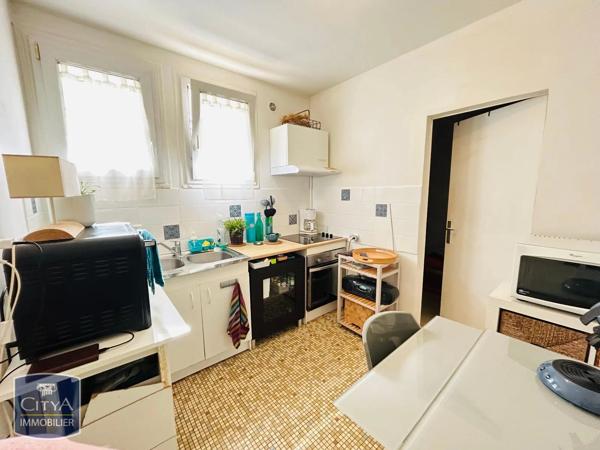Appartement à louer 3 pièces 62.25m² Tours (37200)