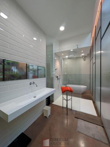 Exceptionnel loft d'architecte avec terrasse et place de parking