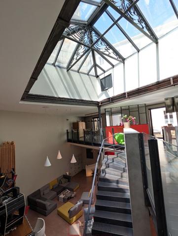 Exceptionnel loft d'architecte avec terrasse et place de parking