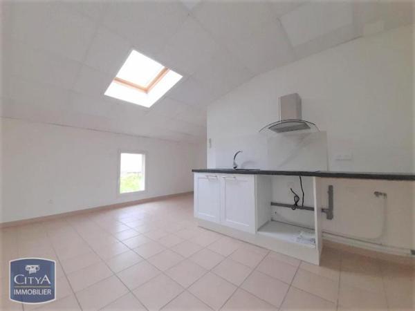 Appartement à louer 2 pièces 48.83m² Saint-André-d'Apchon (42370)