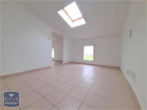 Appartement à louer 2 pièces 48.83m² Saint-André-d'Apchon (42370)