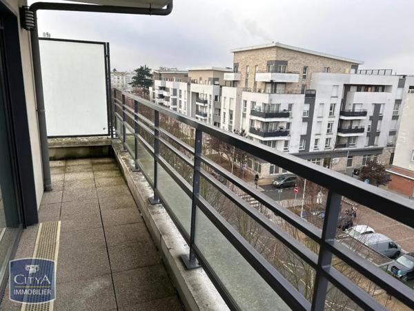 Appartement à louer 4 pièces 107.41m²