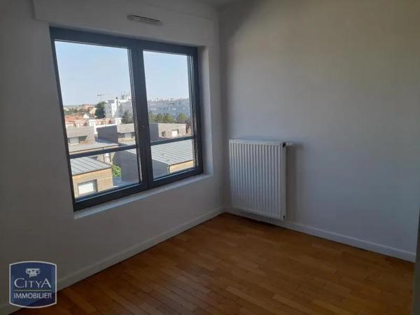 Appartement à louer 4 pièces 107.41m²