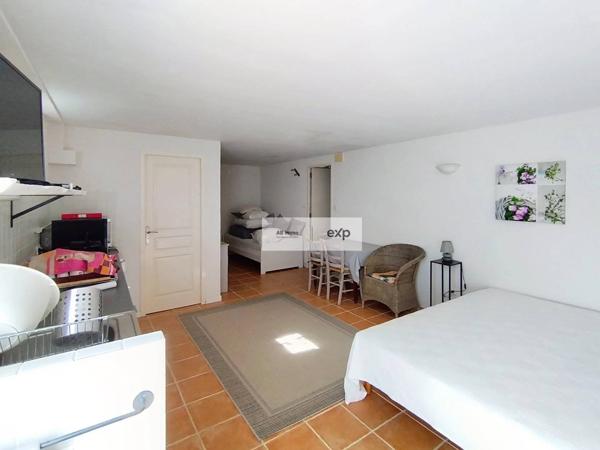 Castelnau-Montratier – Maison contemporaine, 4 chambres, piscine, terrain paysager