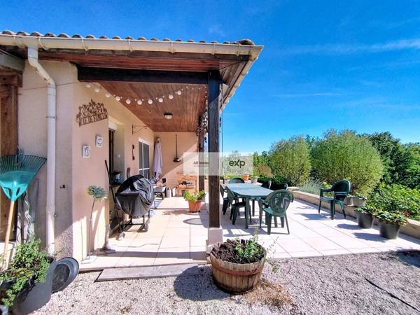 Castelnau-Montratier – Maison contemporaine, 4 chambres, piscine, terrain paysager