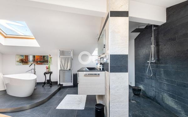 Maison à vendre    3 pièces •  Bosmie-l'Aiguille