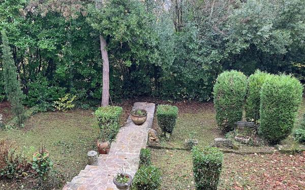 Maison à vendre    7 pièces •  Angoulême