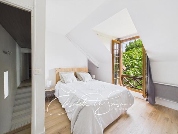 Un bien rare,  aux portes de Paris