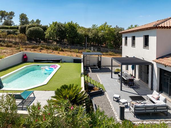 A VENDRE en EXCLUSIVITÉ à VIDAUBAN Maison contemporaine de 138m²  5 chambres  GARAGE  sur 1400m2 de terrain